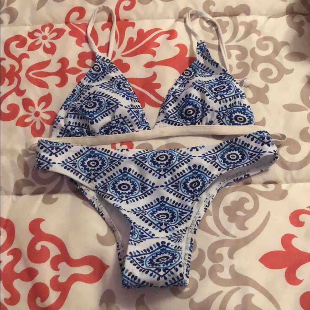 Bathing suit